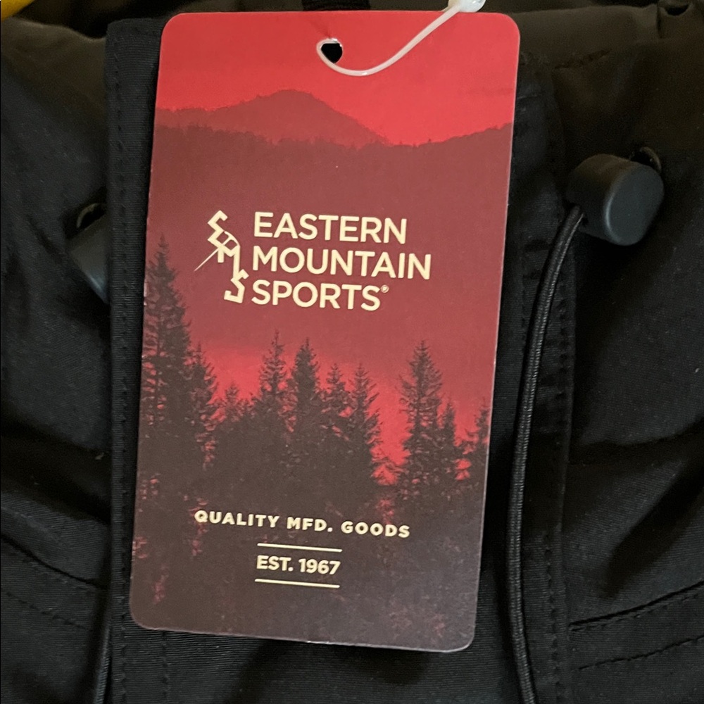 Eastern Mountain Sports Black Jacket with Red Tag - Picture 2 of 7